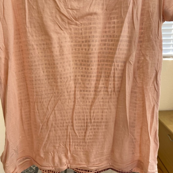 DKNY T-shirt size large - Picture 9 of 9